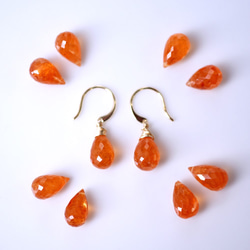 K18 Pierced earring with Mandarine Garnet 第1張的照片