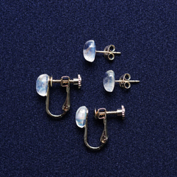 14KGF pierced earring with White Labradorite. 第2張的照片