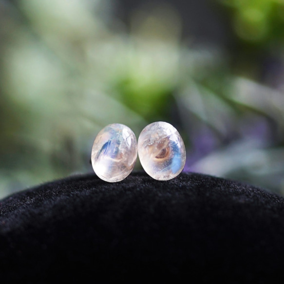 14KGF pierced earring with White Labradorite. 第6張的照片