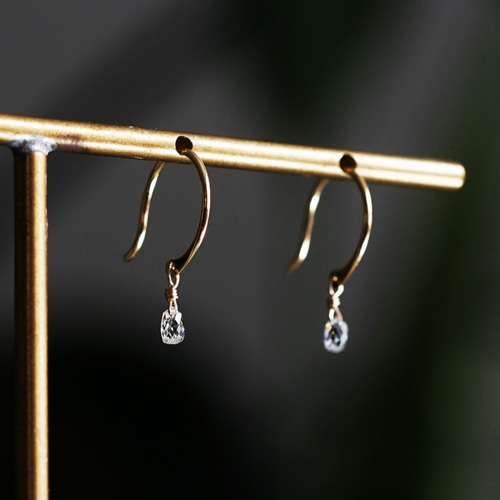 K18ダイヤモンドのブリオレットドロップカットピアス ～Michelle
