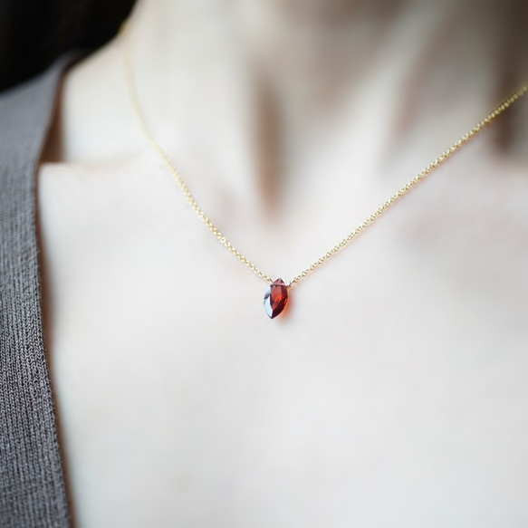 14KGF 40cm Necklace with Garnet. 第3張的照片