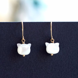 14KGF白色珍珠貓耳環~Minette 第1張的照片