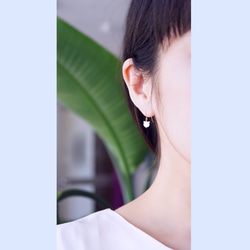 14KGF白色珍珠貓耳環~Minette 第3張的照片