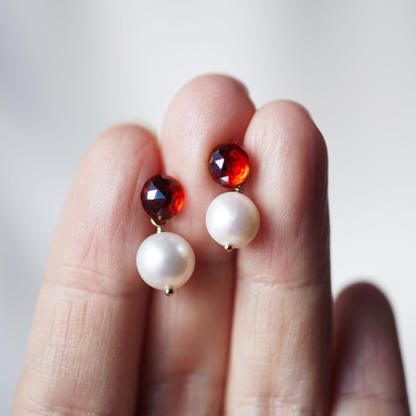 玫瑰切割石榴石珍珠耳環 - Lola 第8張的照片