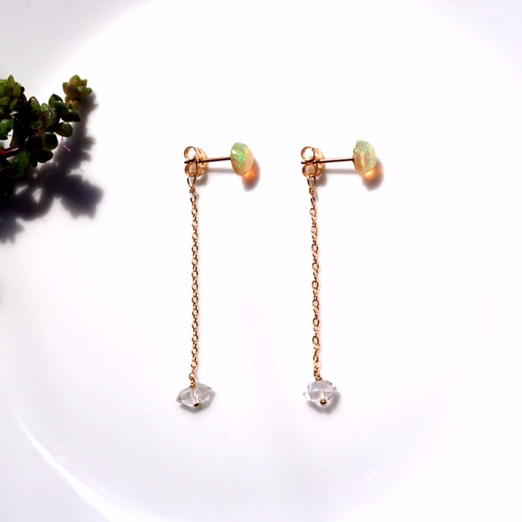 14KGF pierced earring with Opal and Herkimer diamond. 第1張的照片