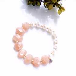 Pearl and Orange moonstone bracelet for 14cm to 16cm wrist 第1張的照片