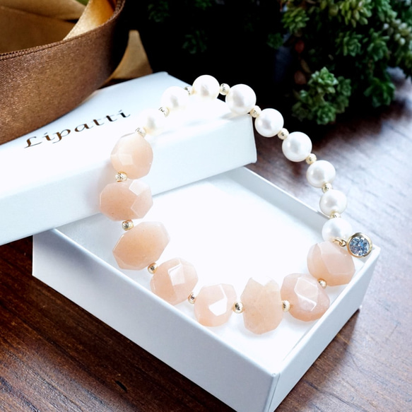 Pearl and Orange moonstone bracelet for 14cm to 16cm wrist 第6張的照片