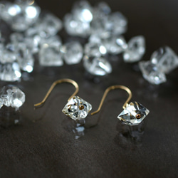 K18 Pierced earring with Herkimer diamond 第2張的照片