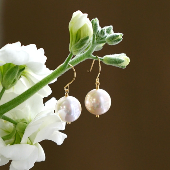 14KGF Pierced earring with Shell Pearls. 第2張的照片