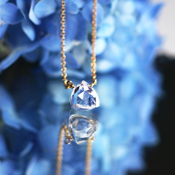 ☆水晶のピラミッド光るネックレス　～Mirabelle 2枚目の画像