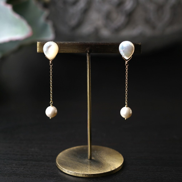 14KGF pierced earrings with pearl and mother of pearl. 第1張的照片