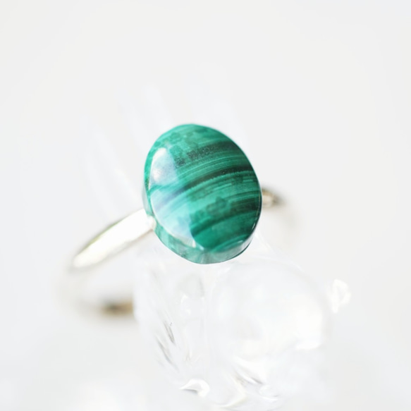 Free size ring #11~ with Malachite. 第4張的照片