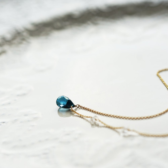 14KGF 50cm Neckrace with London blue Topaz. 第7張的照片