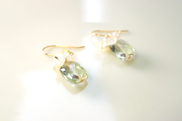 K18グリーンアメジストとシトリンのブーケピアス ピアス（フック