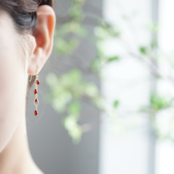K18 pierced earring with Garnet. 第3張的照片
