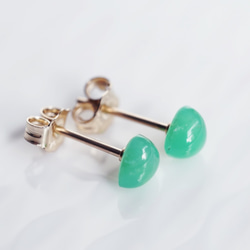 14KGF Pierced earring with Chrysoprase. 第7張的照片