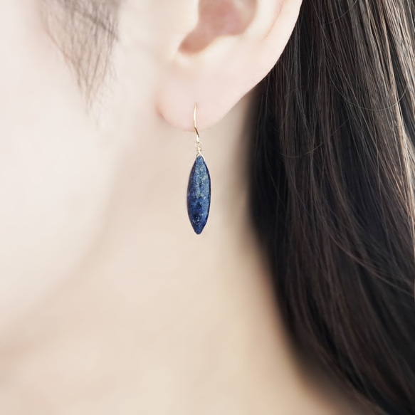 K18 Pierced earring with Lapis Lazuri. 第1張的照片
