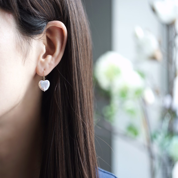 ☆ K10 / K18 高品質閃耀 ★ 心形珍珠耳環 ~ 伊迪絲 第4張的照片
