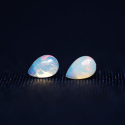 Titanium pierced earrings with Opal 第8張的照片