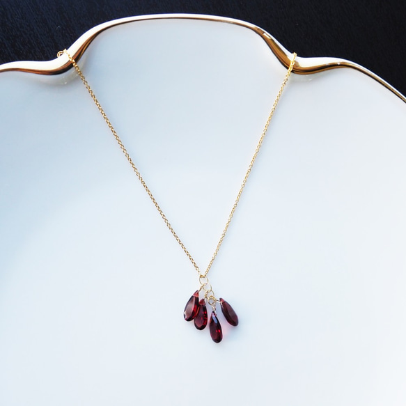 14KGF 40cm Necklace with garnet 第6張的照片