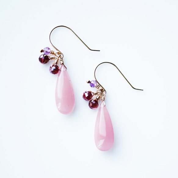 K10/K18 pierced earring with Guava quartz. 第1張的照片