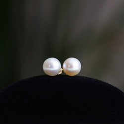 14KGF Pierced earring with fresh water pearl 第1張的照片