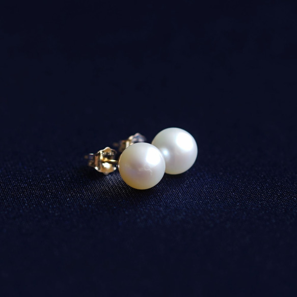 14KGF Pierced earring with fresh water pearl 第6張的照片