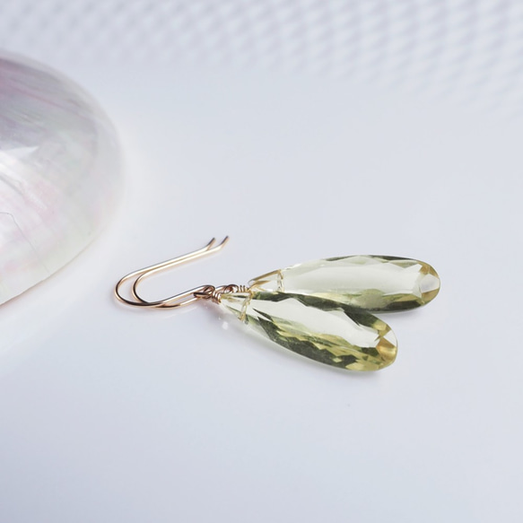 K10/K18 Pierced earrings with Lemon quartz. 第2張的照片