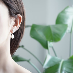 14KGF pierced earring with White shell. 第2張的照片