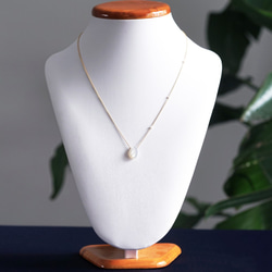 14KGF 50cm Necklace with  White Shell 第2張的照片