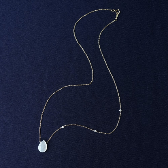 14KGF 50cm Necklace with  White Shell 第9張的照片