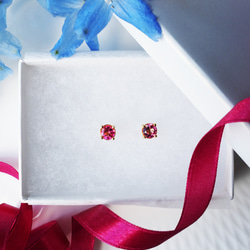 Silver925 K18 coating pierced earrings with Pink Topaz. 第9張的照片