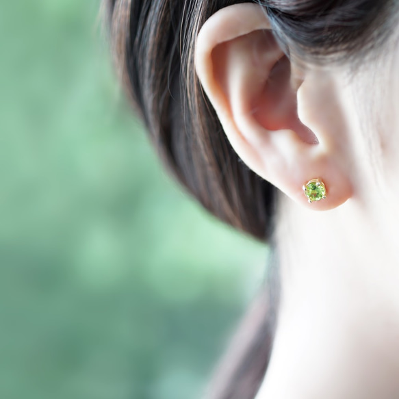 Silver925 K18 corating pierced earrings with Peridot 第3張的照片