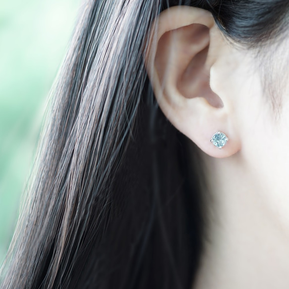 海藍寶石圓形切割 5 毫米 Silver925 爪形耳環 ~ Marinetta 第3張的照片