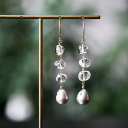 OUTLET☆14KGF pierced earring with pearl and quartz. 第9張的照片