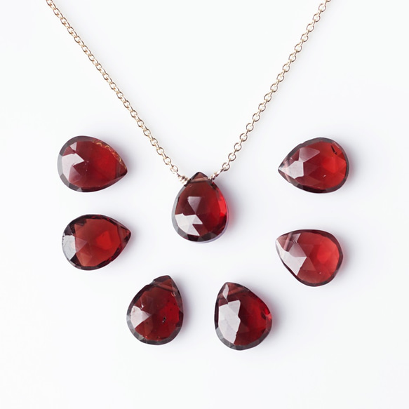 14KGF 40cm Necklace with Garnet 第1張的照片