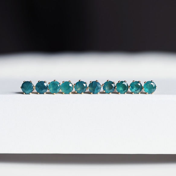 14KGF pierced earrings with Grandidierite 第2張的照片