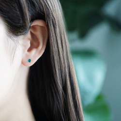 14KGF pierced earrings with Grandidierite 第3張的照片