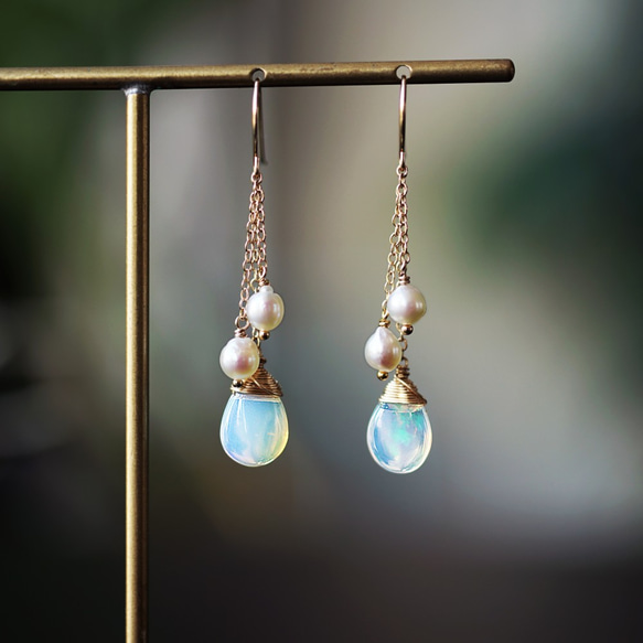 K18 Pierced earring with Opal and Pearl(sea water) 第7張的照片