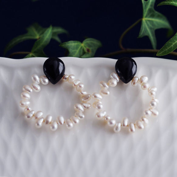 K18 pierced earrings with Pearl(fresh water) and quartz 第1張的照片