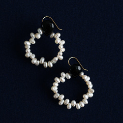 K18 pierced earrings with Pearl(fresh water) and quartz 第7張的照片