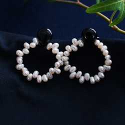 K18 pierced earrings with Pearl(fresh water) and quartz 第9張的照片