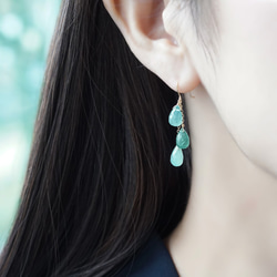 K18 pierced earrings with Grandidierite 第3張的照片