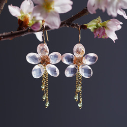 ☆K10/K18ローズクォーツの花びらによる桜のピアス　～Cherry blossom 6枚目の画像