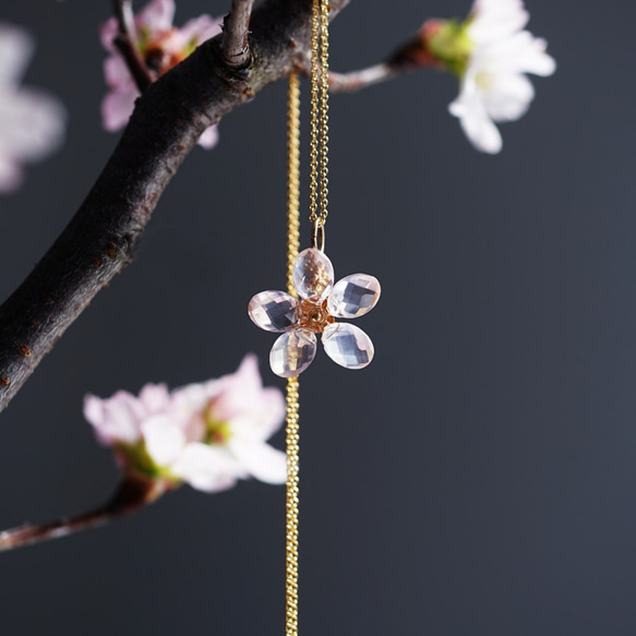 ☆ローズクォーツの花びらによる桜の45cmネックレス　～Cherry blossom 10枚目の画像