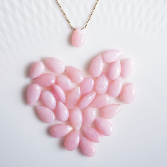 14KGF 40cm Necklace with Pink opal. 第2張的照片