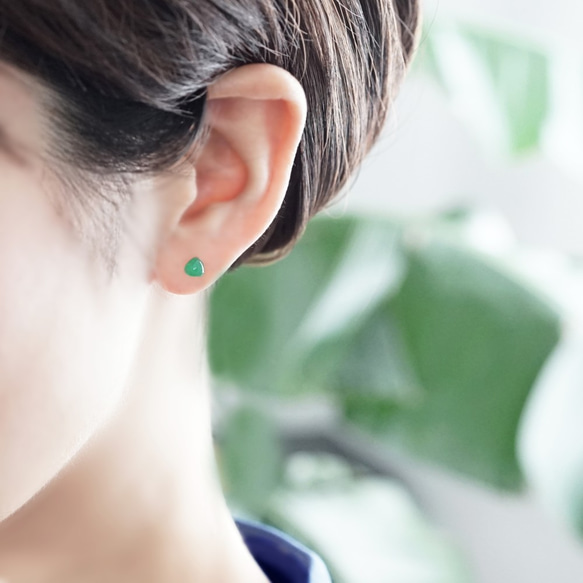 14KGF Pierced earring with Chrysoprase. 第3張的照片