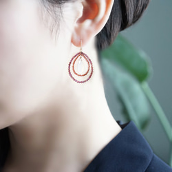 14KGF Pierced earring with Garnet 第3張的照片