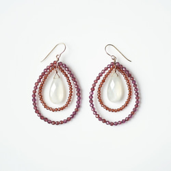 14KGF Pierced earring with Garnet 第7張的照片