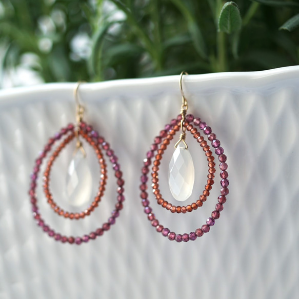 14KGF Pierced earring with Garnet 第8張的照片